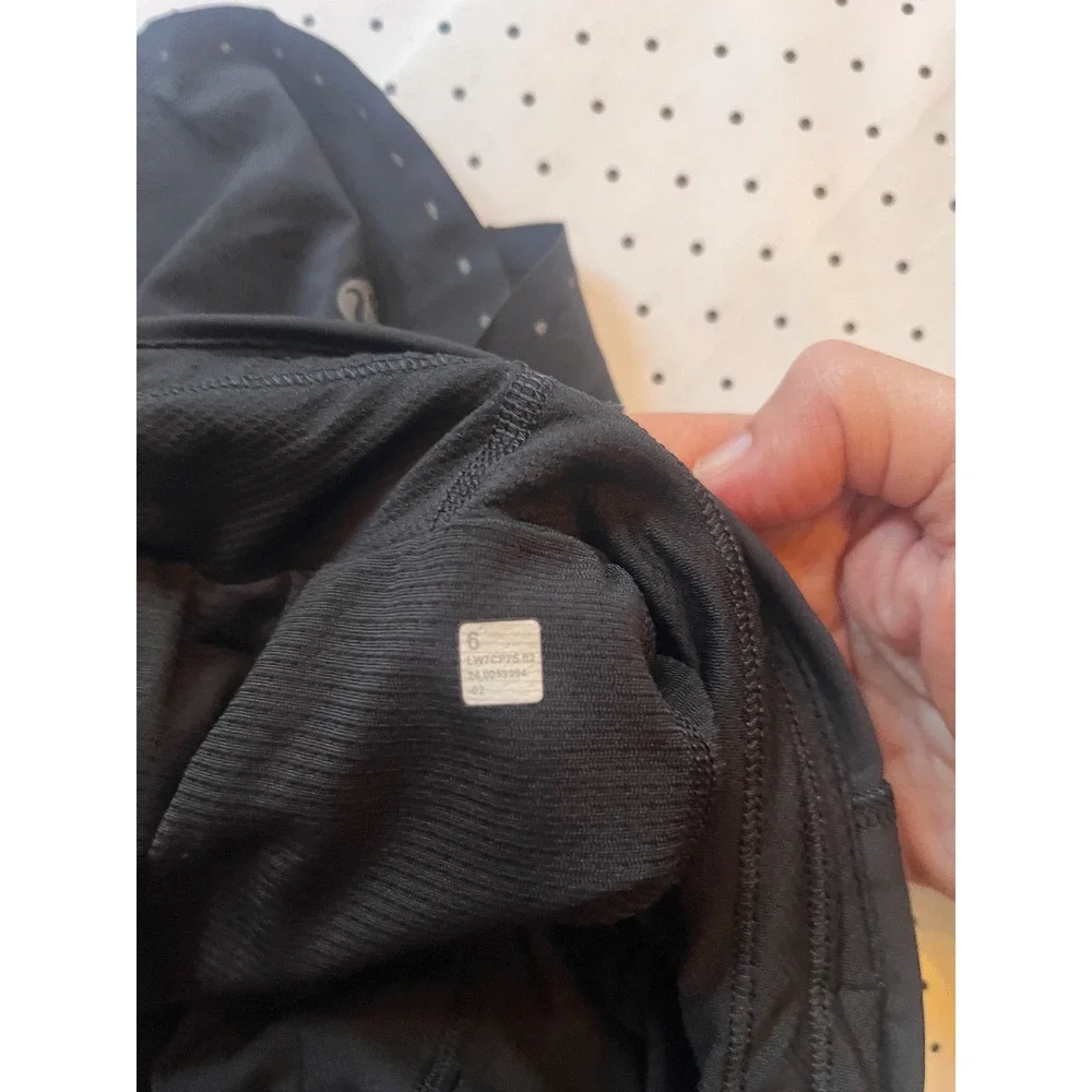 Lululemon Find Your Pace Short 3 Black High Rise Running Shorts LW7CP7S Size 6